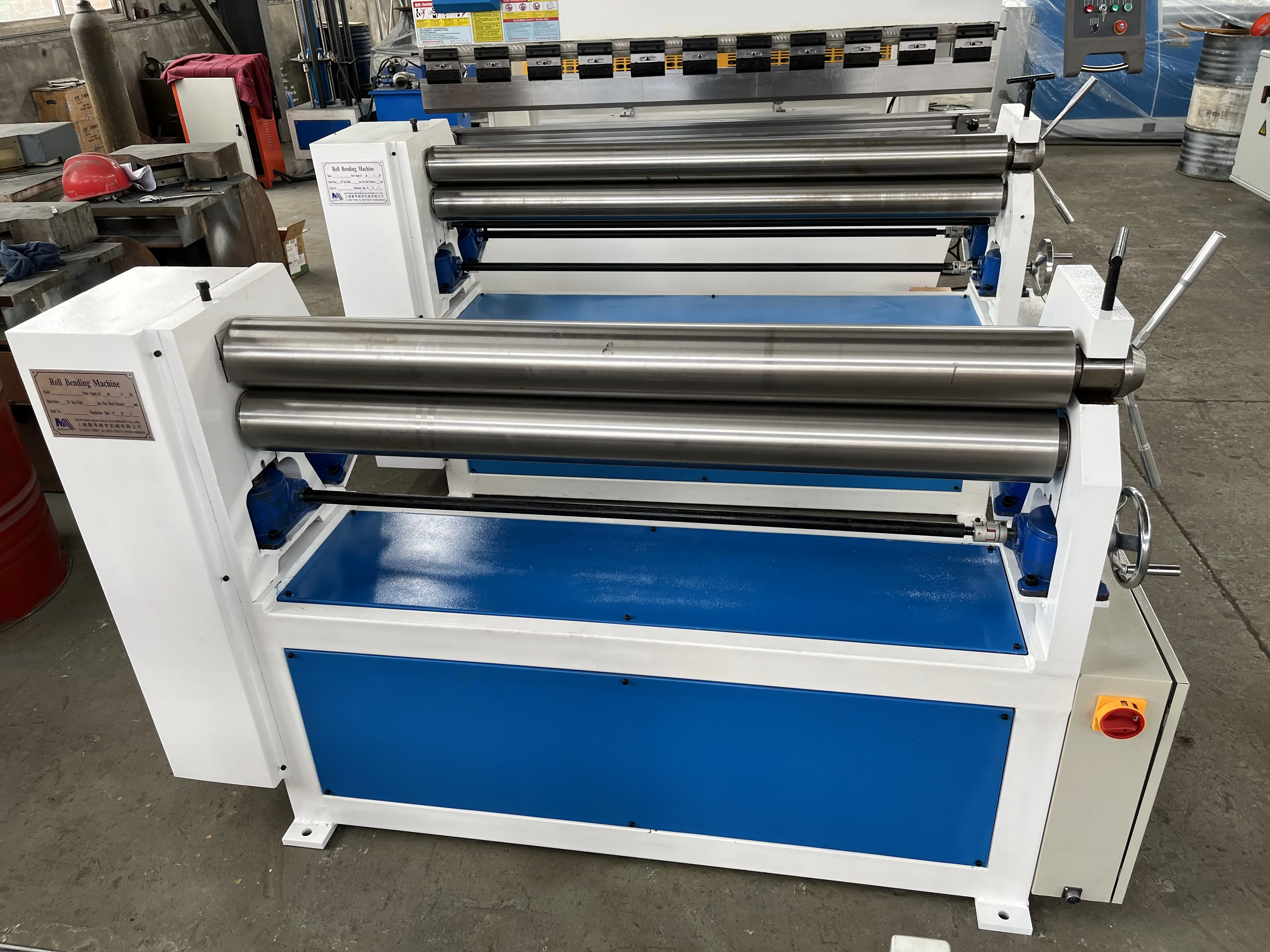 Metform Updated 3-Roller Plate Rolling Machine Hydraulic Adjustment ...