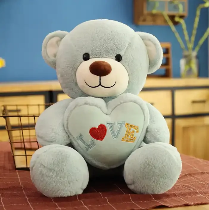 CustomPlushMaker offers wholesale bulk plush toy teddy bears as Valentine's Day gifts：a bear with heart