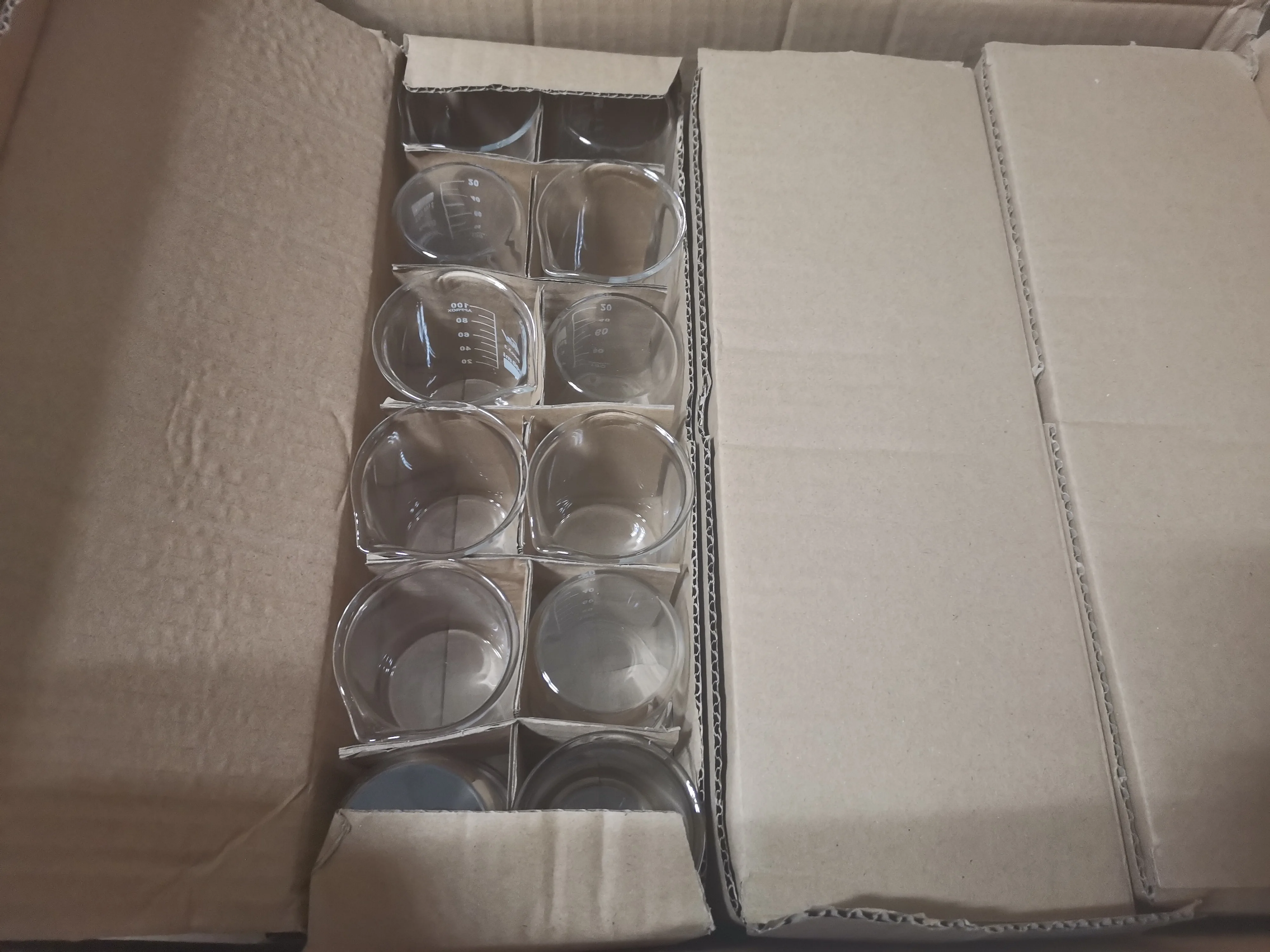 1000 Ml Volume Graduated Glass Beaker For Medical Laboratory Use Buy