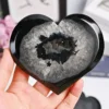 Géode en forme de cœur en agate noire