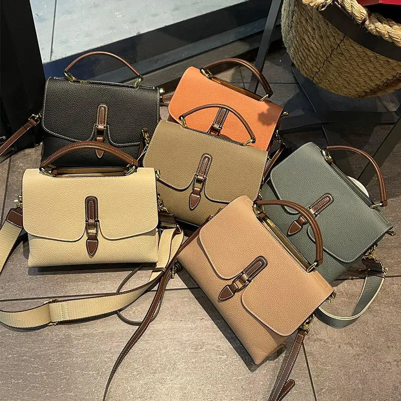 Women's Oneshoulder Messenger Bag Light Luxury Highgrade Handbag Leather Women's Bag 2023
