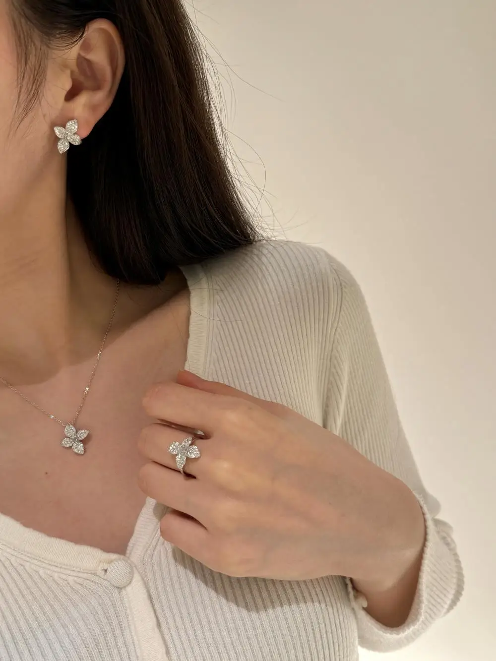 KAKODIY luxury jewelry ring engagement wedding 925 Sterling Silver four-leaf clover flower ring for women detail 3