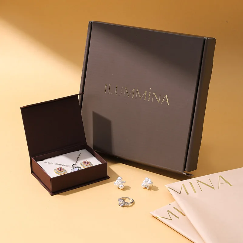 Wholesale Beige PU Leather Square Flip-top Jewelry Gift Box with Shipping Bag Custom Logo Packaging for Rings Earrings Necklaces manufacture