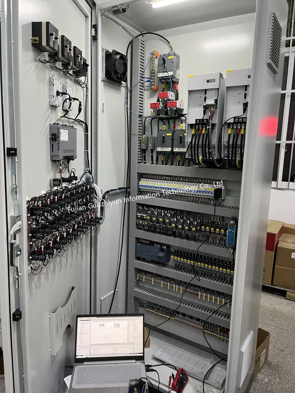 YY-Q60 система управления PLC программируемая система DCS распределительная панель шкафа регулирования частоты 380 В VFD панель управления