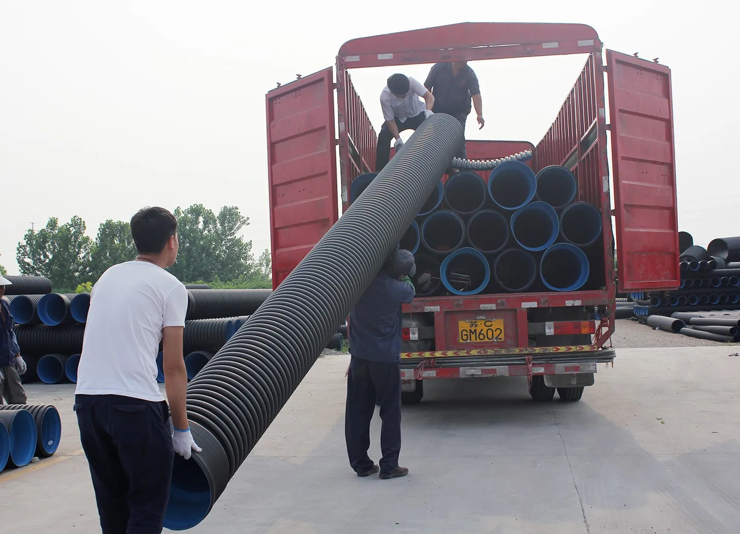 Hdpe Tube Pipe Corrugated Culvert Hdpe Pipe For Waste Water Drainage 400mm 560mm 630mm 900mm