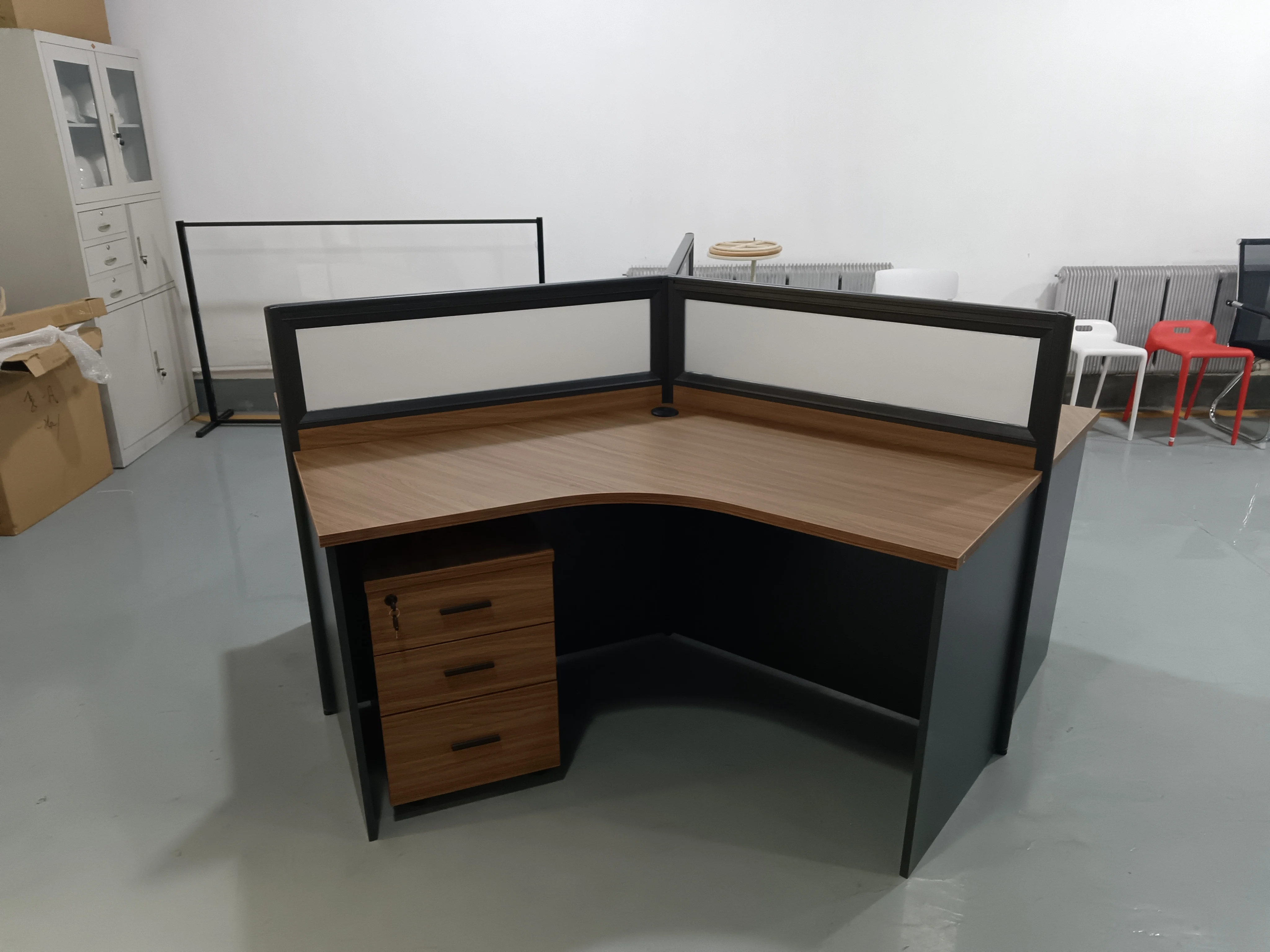 Office Cubicle 120 Degree 3 Seater Desk 3 Person Desk Staff Workstation