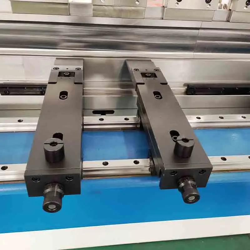 Mini Small Type 30T 1200MM CNC Hydraulic Brake Press Brake Bending Machine