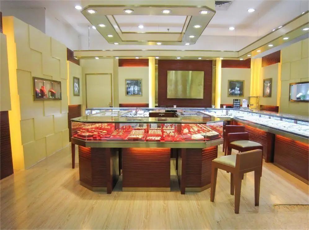 Luxury Fashion Dispensary Shop Showcase Smoke Shop Retail Store Shelves