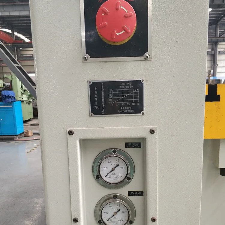 CNC Pneumatic Sheet Metal Automatic Many Holes Punching Machines in Hot Sale