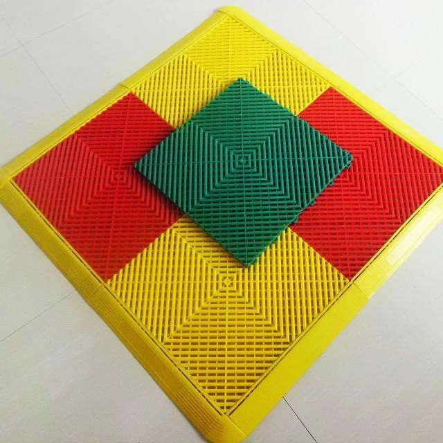 Interlocking plastic floor grid tiles sheets