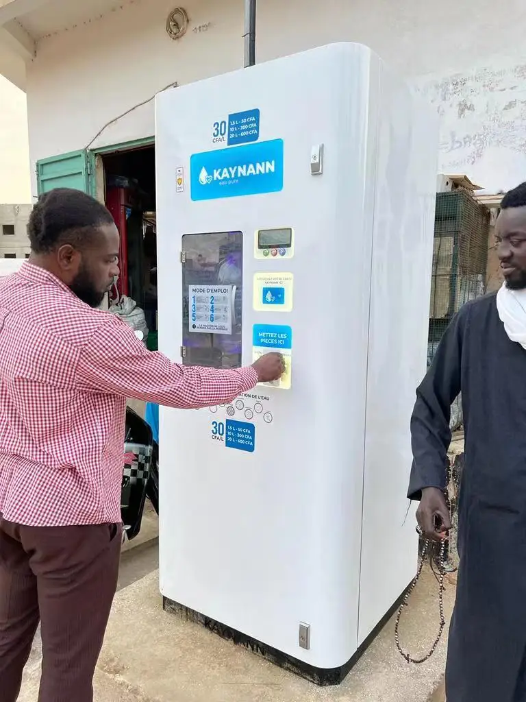 Makmik Coin Swipe Card Reverse Osmosis Automatic Water Purifier