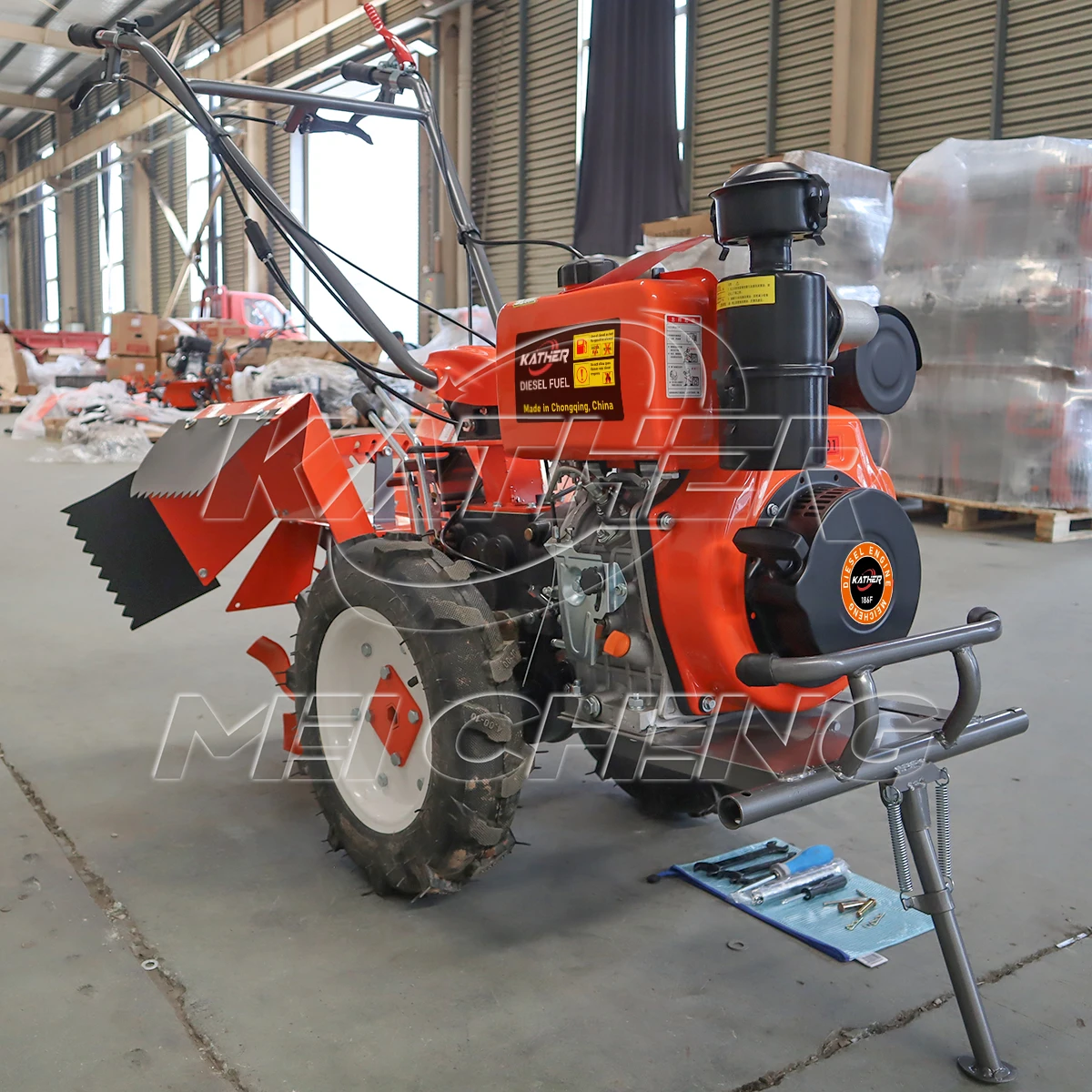 motorină rotativă cu autpropulsare pe 4 roți, cultivator rotativ pe diesel, echipament agricol pentru brazde, tractor agricol de mers