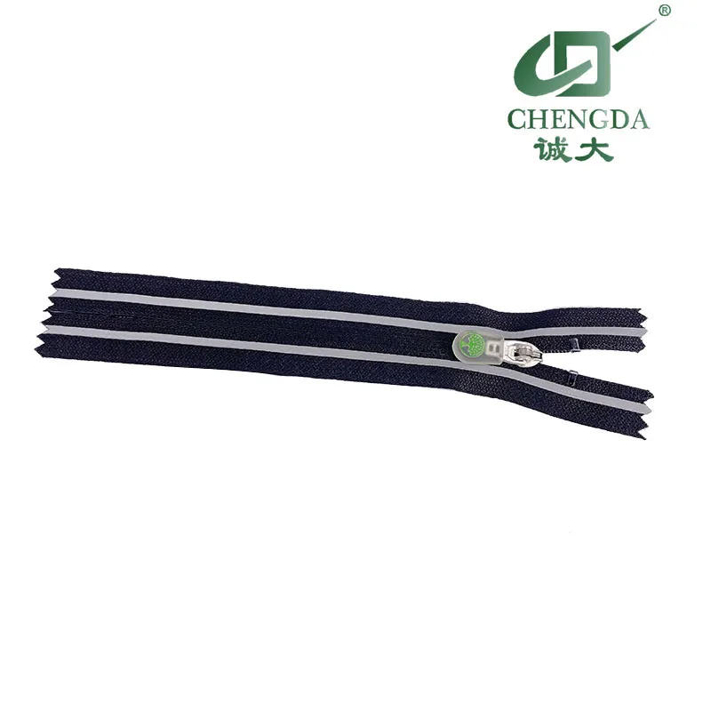 Hot Sale Nylon Zipper With Reflective Stripe For Garment Bags Home