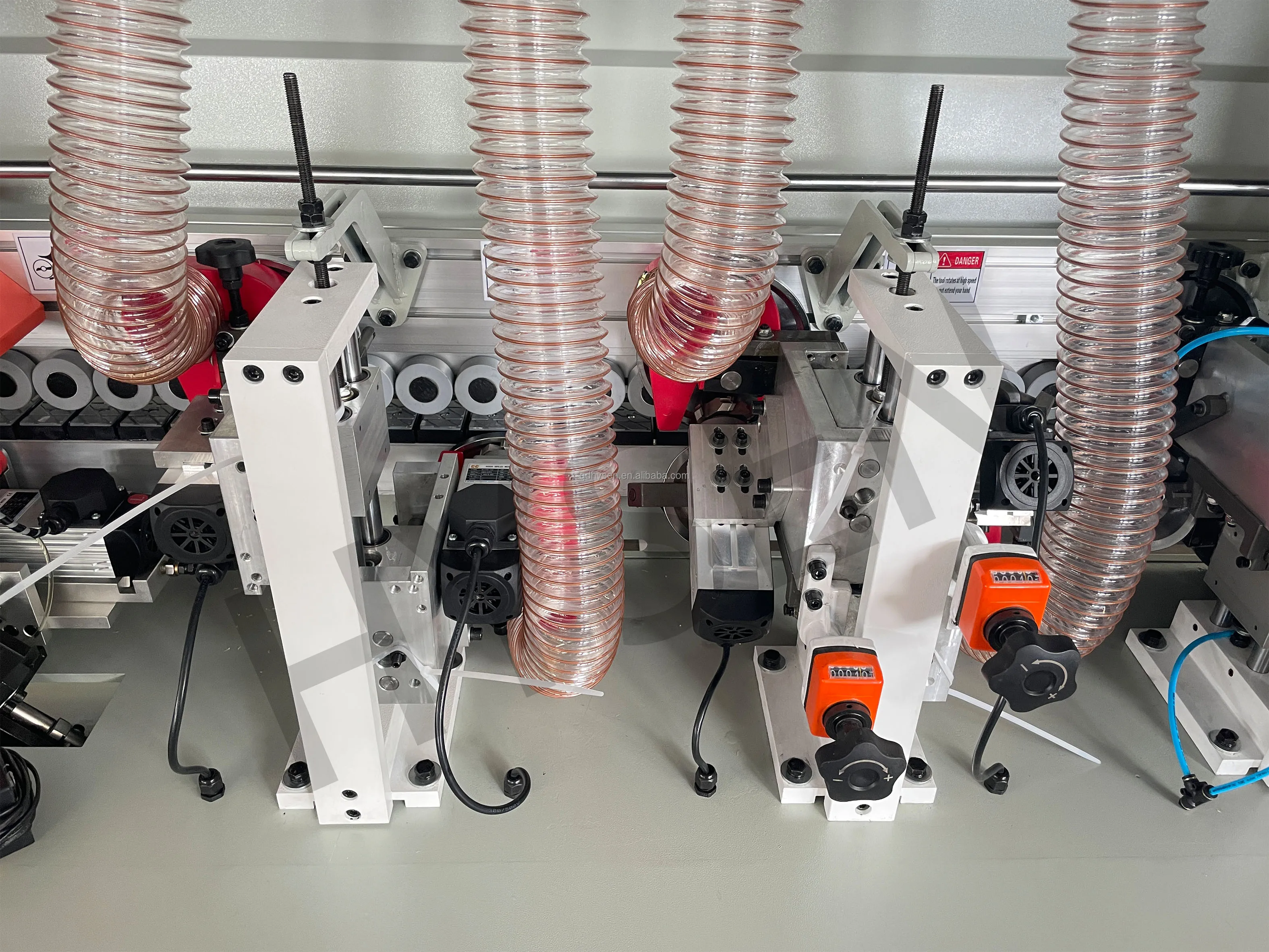 Fully Automatic CE Certified Edge Bander for Wood Furniture Cabinets PVC Edge Banding Machine Cleaning Buffing Glue Functions