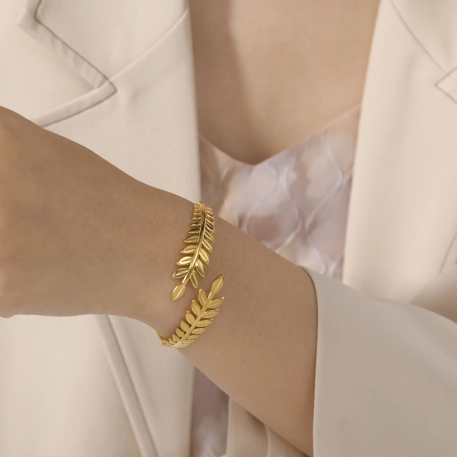 Bracciale a foglie di alloro d'oro d'oro: gioielli in fascia da braccio