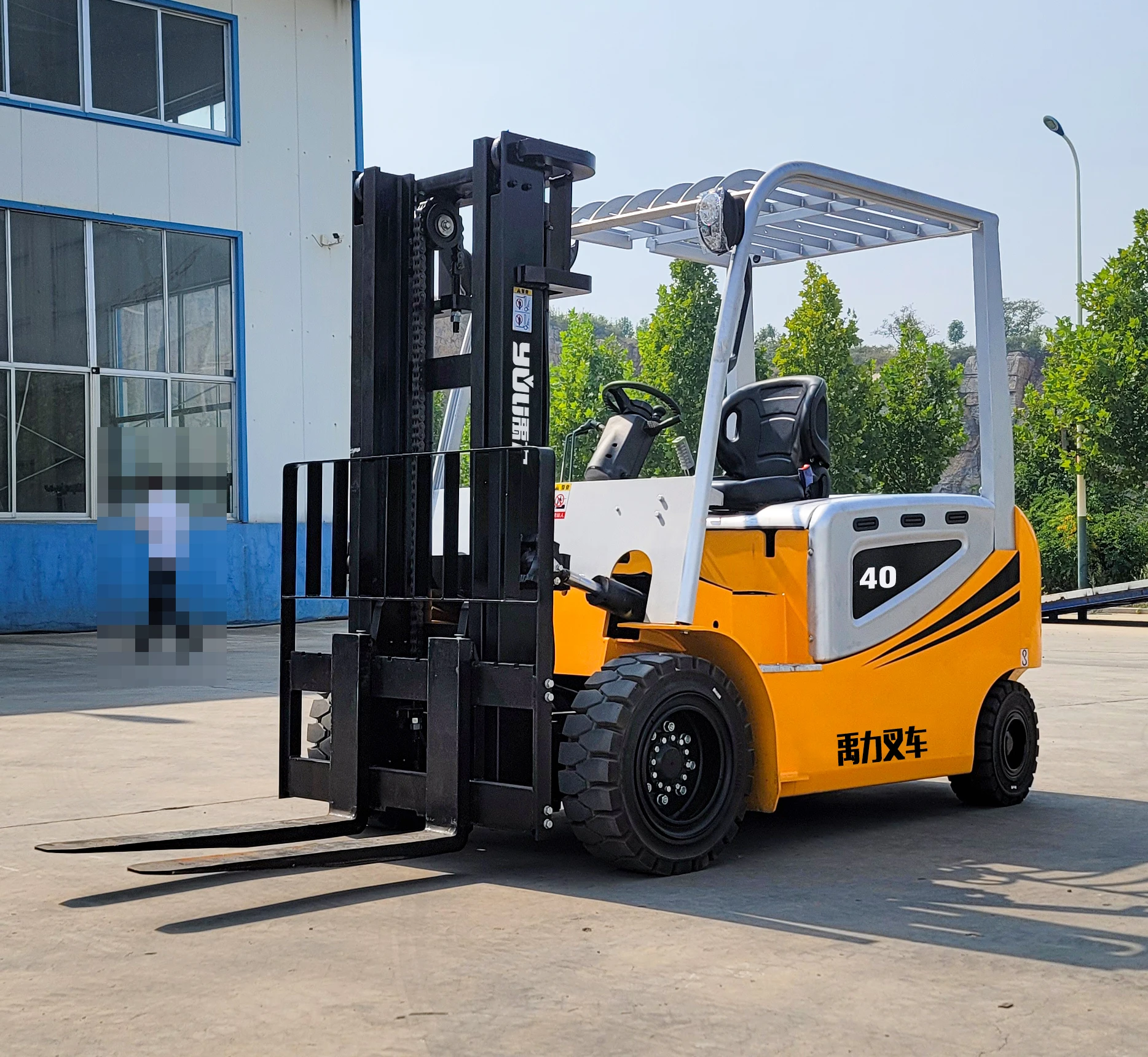 Yuli 4 Ton Forklift Battery Electric Forklift Truck With Li-ion Lithium ...