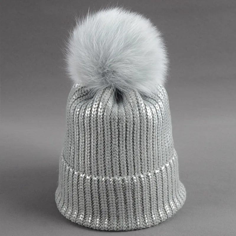 N762 Pretty Coated Gold Knitted Hats 