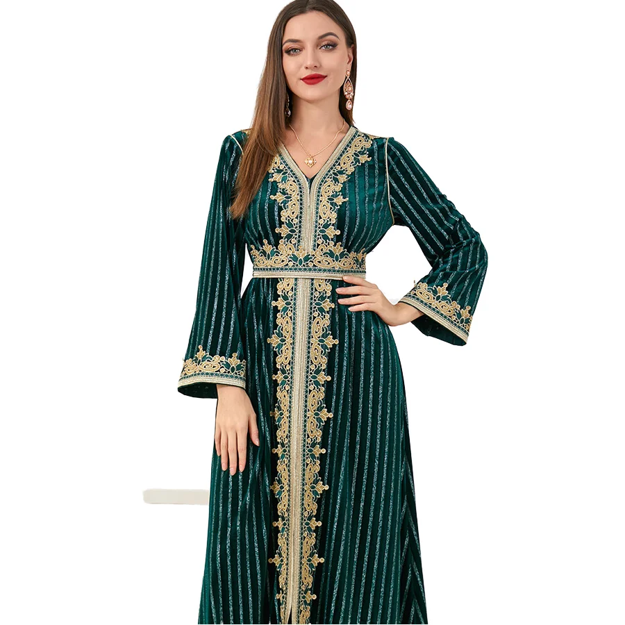 Elegant Velvet Abaya Modest Pattern Moroccan Robe Gamis Muslim Women's Embroidered Arab Gown for Dubai Muslims