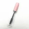 Tube de mascara avec dessus rose mat