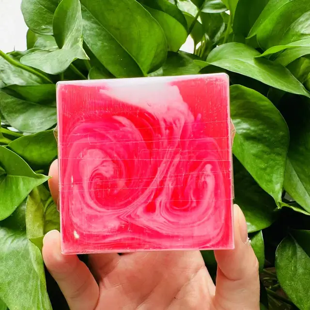 Wholesale Cheap Private Label Yoni Soap 100% Natural Handmade Herbal Essential Rose Oil Yoni Soap  for Vaginal Whitening Hygiene