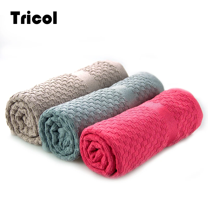 Wholesale Streaming Water with Stud Sublimation Towels Manufacturer,  Supplier