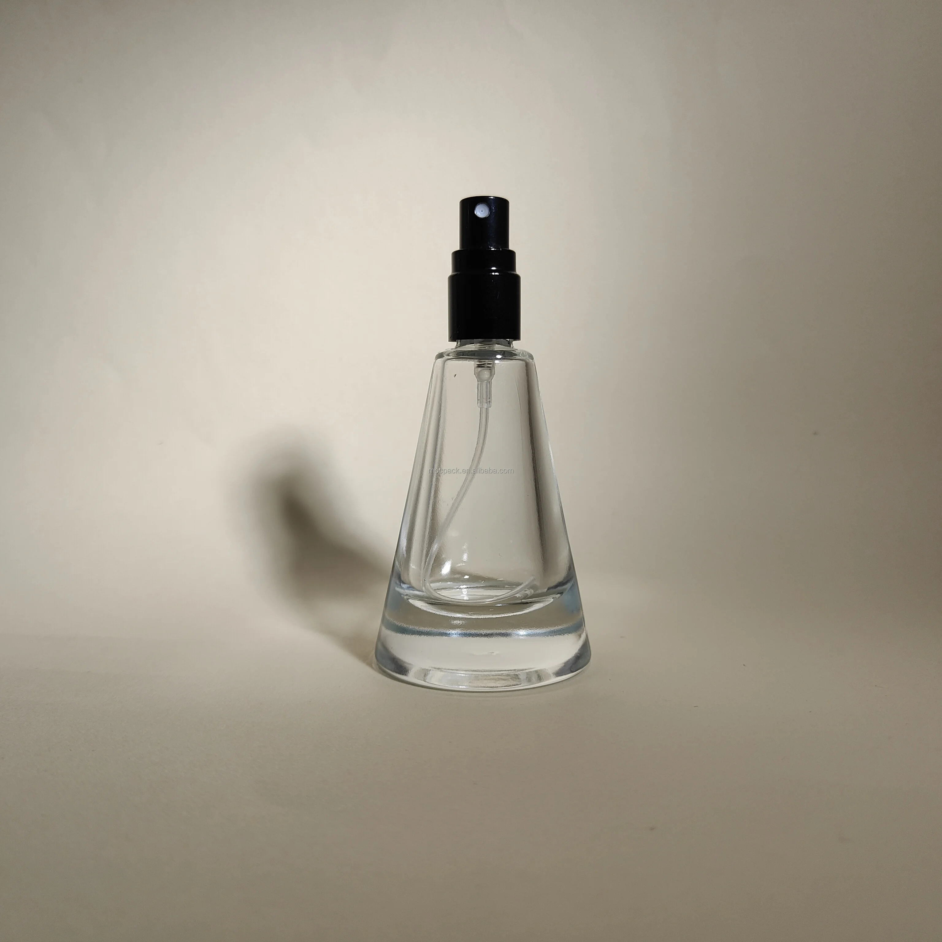 product wholesale 15ml cone shape glass mist spray bottle thick wall perfume essential oil bottle-27