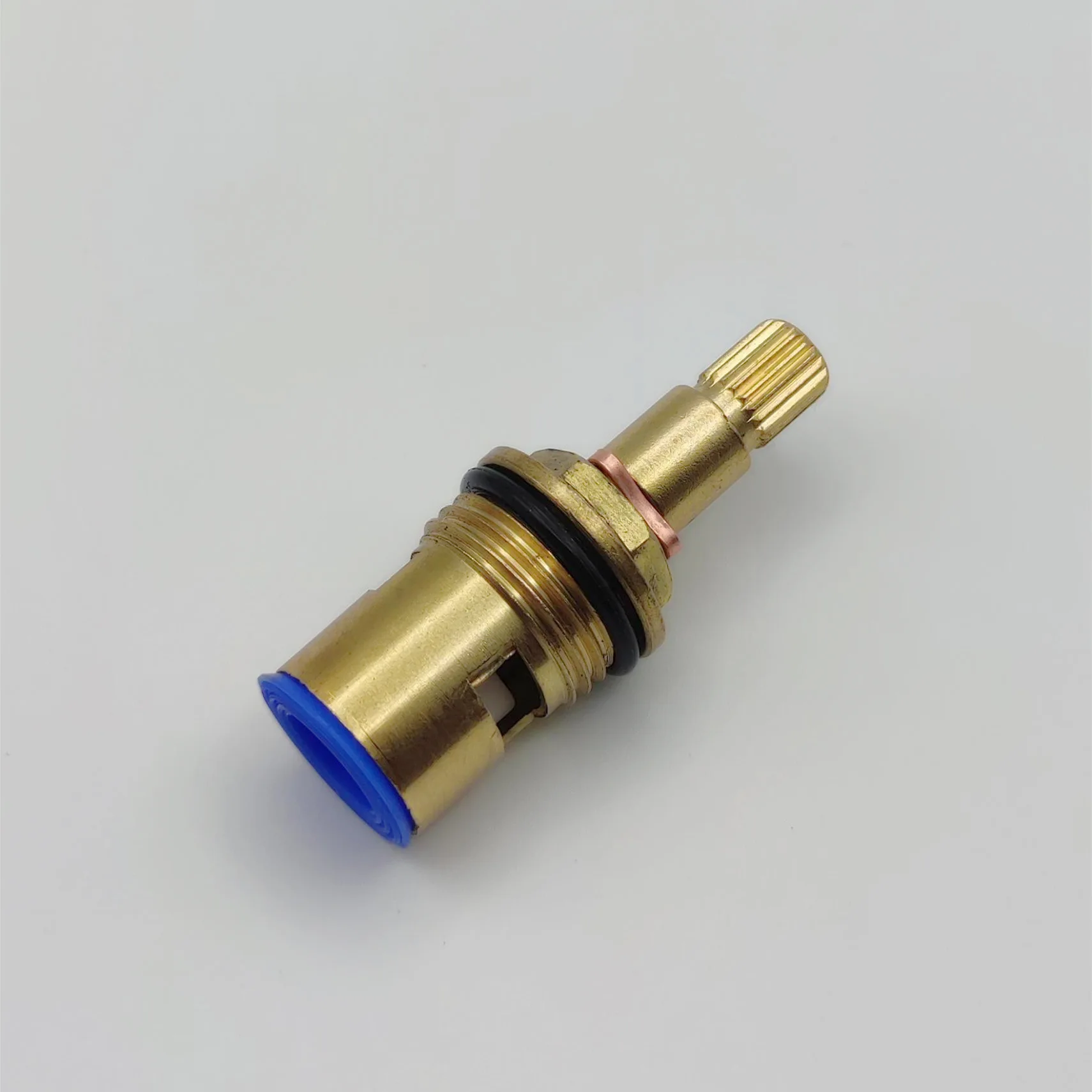 Hot and Cold Water Heating Universal Copper Brass Faucet Accessories Quick Opening Water Split Long Cartridge 39.5mm High