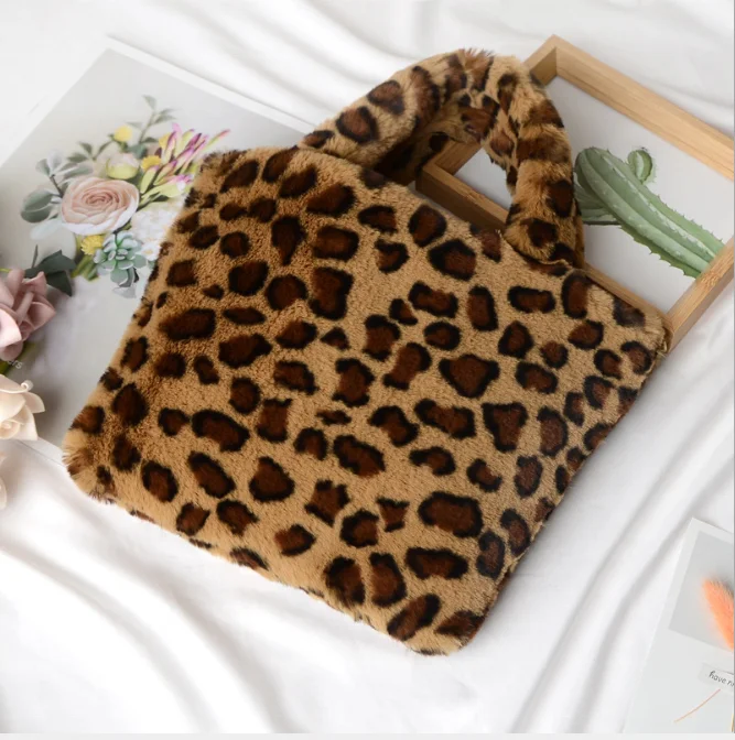 bolsa de hombro con estampa Bolso de felpa tipo leopardo para mujer 