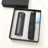 Stylo marqueur blanc avec bouton de fixation pour gobelet.