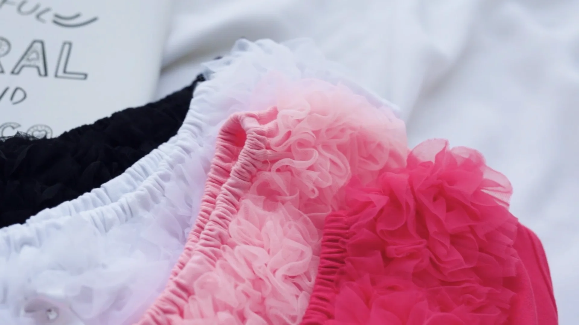 Baby Ruffle Bloomers Cute Baby Girls Ruffle Tutu Panties Newborn Shorts ...