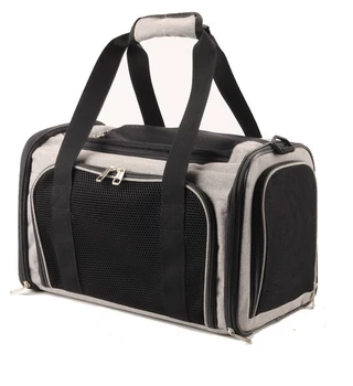 Newly Arrived Portable Cat Carrier Backpack Breathable Pet Travel Supplies with Zipper Closure for Carrying Out Cat Bag