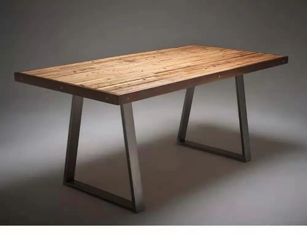 стол со столешницей из дерева