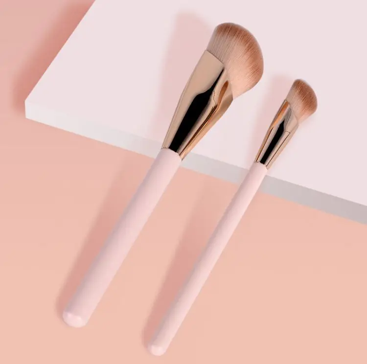 Foundation Brush (4).jpg