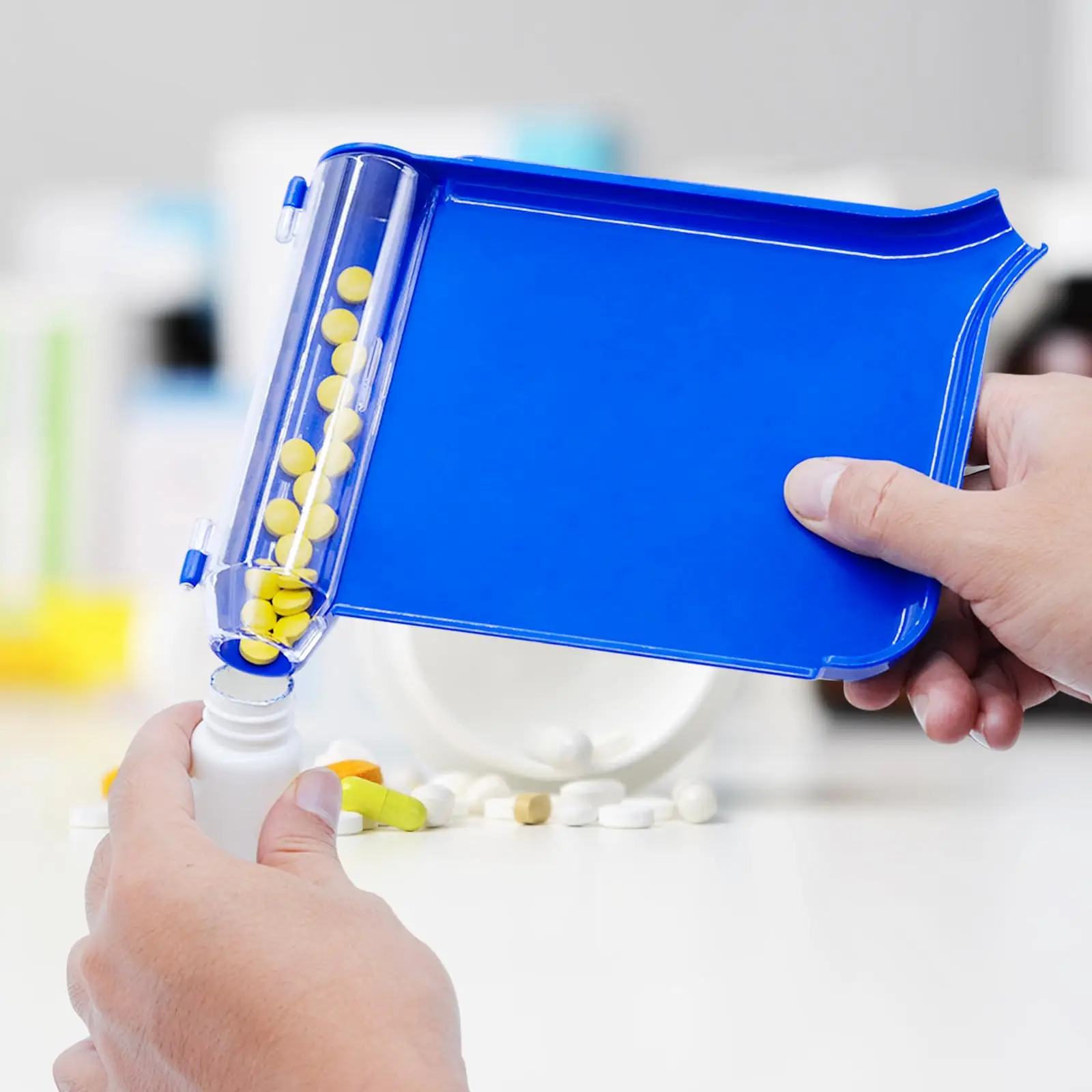 Pill Dispensing Counting Tray Pill Counter With Stainless Steel Spatula Pill Tray & Spatula for Tablets