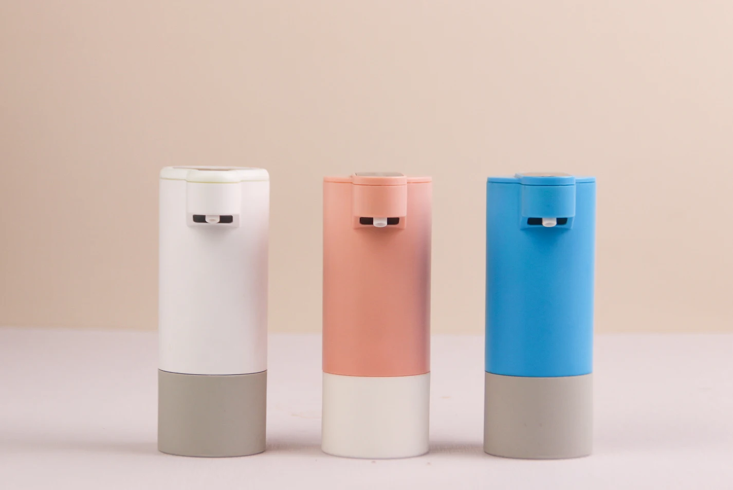 Smart Gadgets Automatic Self Dispense Drinking Water Alcohols Self Dispense Machine Electric Wine Dispenser Automatic