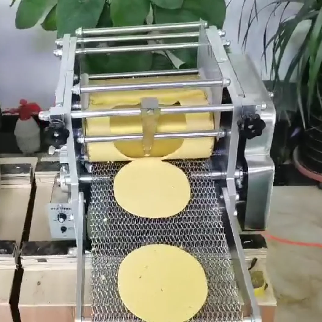 Small Flat Pita Bread Machine a Tortilla Machine Cutter Wrap Roll Semi Automatic Baked Tortilla Wrap Making Machine Papad Small