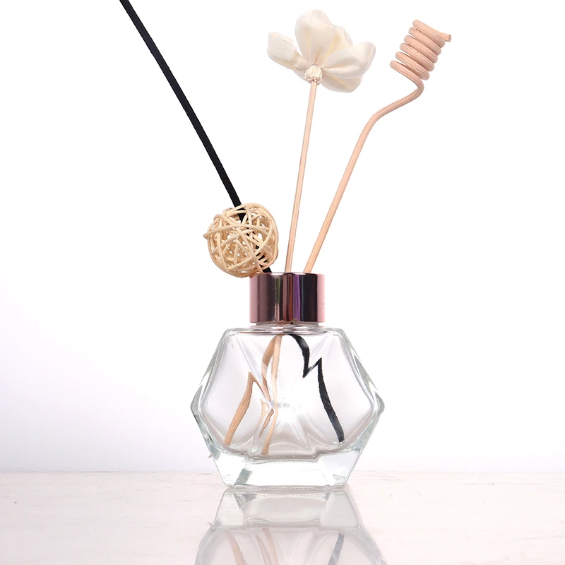 Wholesale 100ml 200ml Refillable Polyhedral Empty Aroma Reed Diffuser Bottle Luxury Packaging with Stick