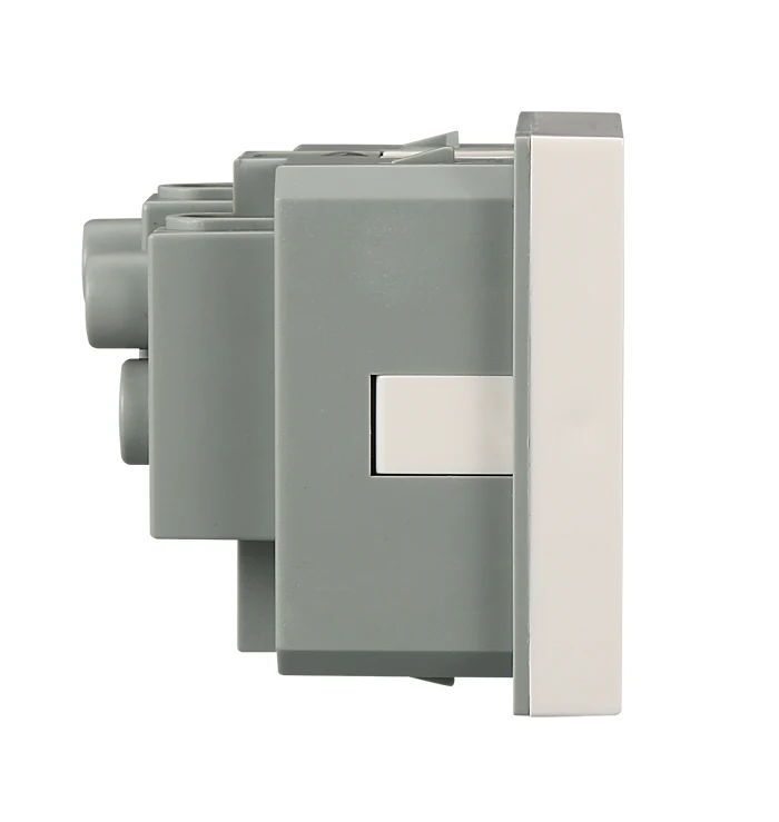 Wholesale 45 type European standard power socket black and white PC panel AC 110~250V 16A wall power socket