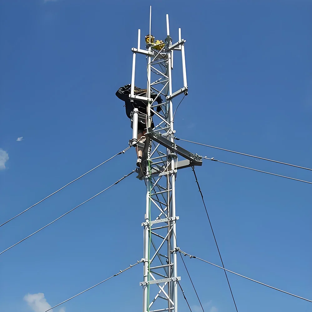 30m Hot Dip Galvanized Steel Tubular Lattice Guyed Mast 3 Legs Microwave Antenna Communication Tower 50 Years Telecommunication