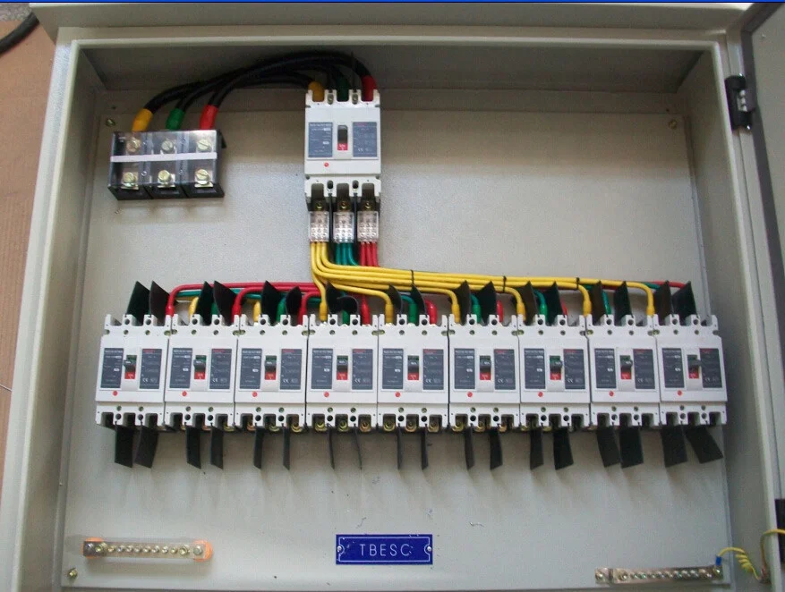 Low Voltage Commercial Building 660V Draw Out Power Distribution Panel from  China manufacturer - Zhejiang Zhegui Electric Co., Ltd.