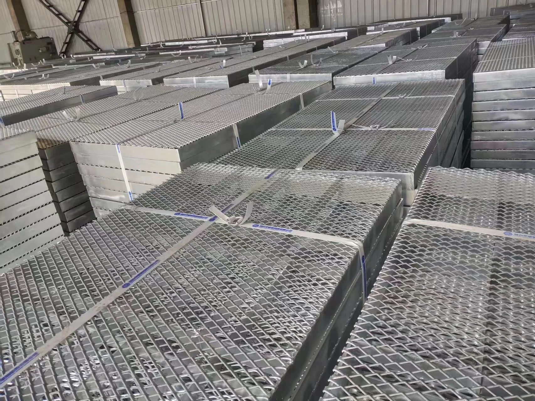 Heavy Duty Steel Mesh Decking /steel mesh flooring