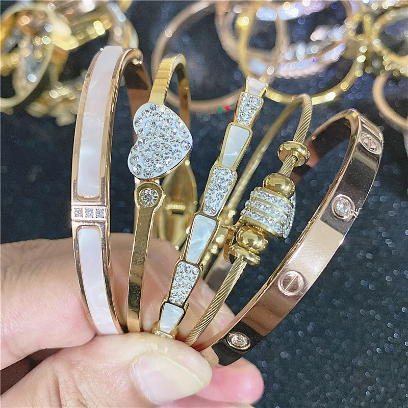 80-150pcs each kg sell by weight new exquisite high-grade non-fading titanium steel bracelet bulk jewelry mix and random