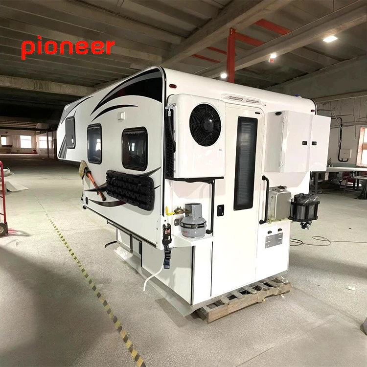Alta Qualidade Caminhão 4X4 Offroad com Carroceria Conversível em RV para Acampamento ao Ar Livre com Luzes LED, Recursos Expandidos