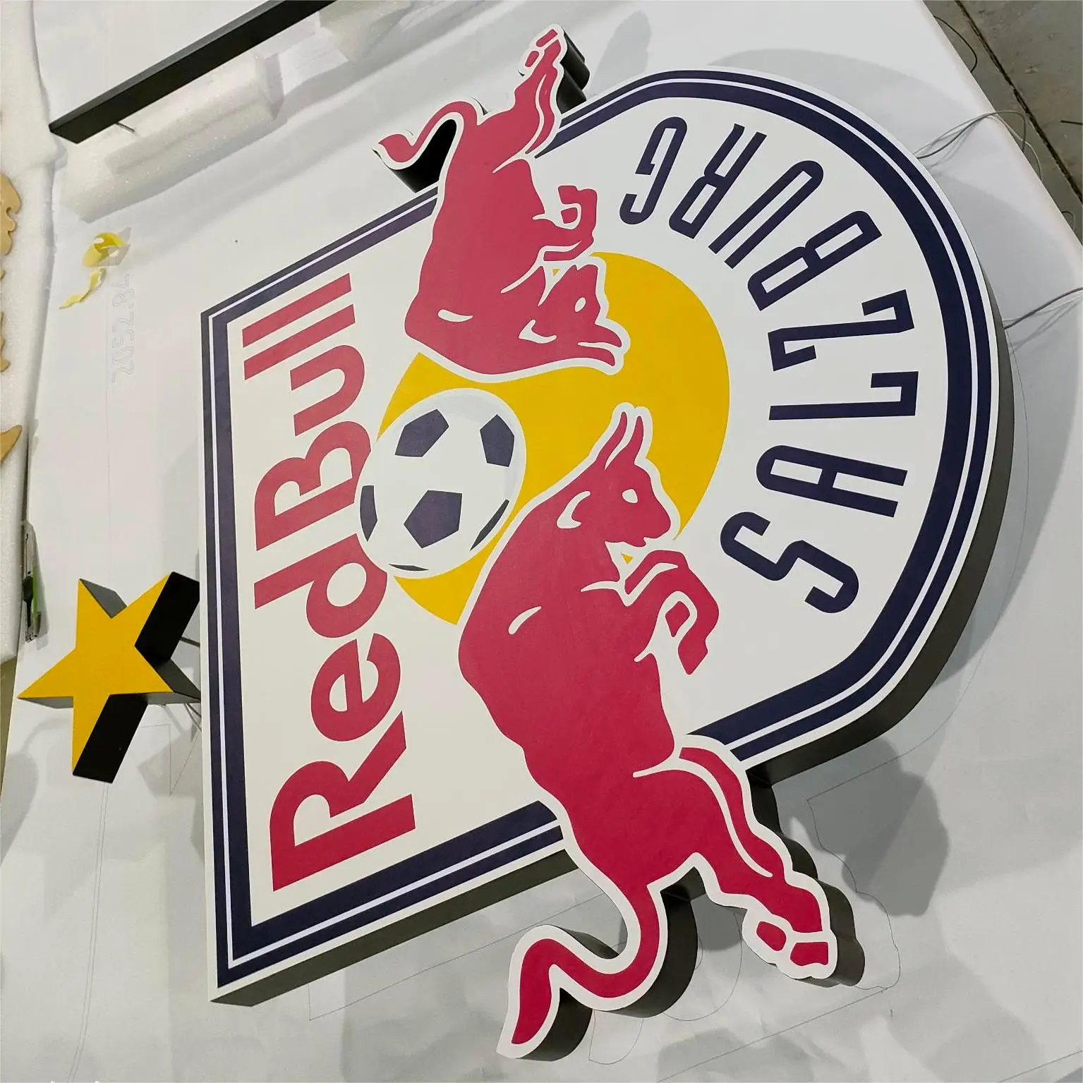 Рекламные 3d вывески halo ligned со светодиодной подсветкой металлические буквы с для наружного использования