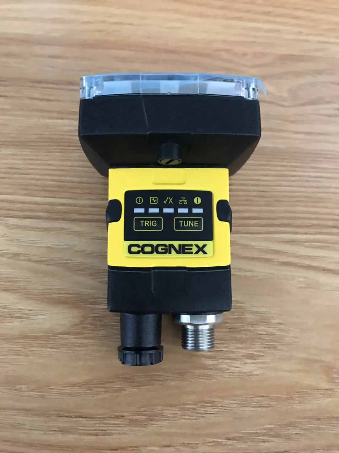 kasso様　確認用 Cognex Vision Sensor IS2000M-130-40-S14 for Robot Integration