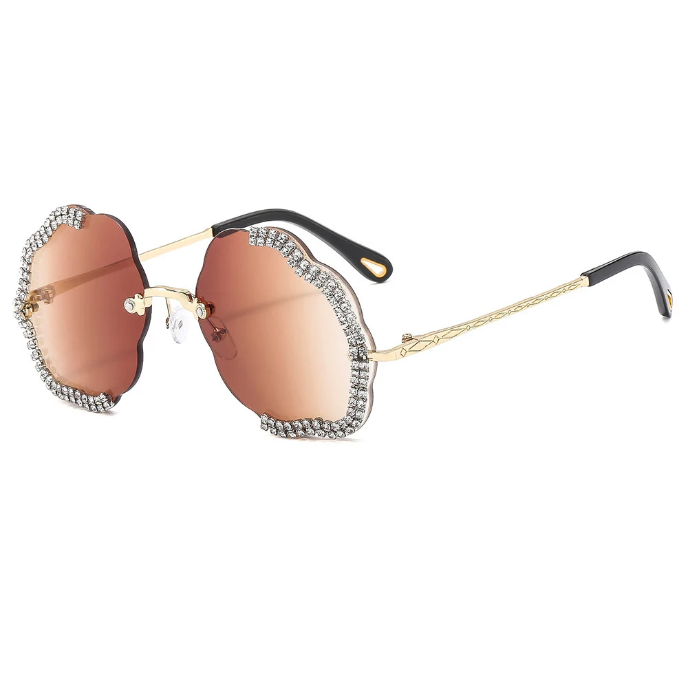 2024 Sunglasses Fashion: Unique Design Polygon Flower Wave Shape display picture 1