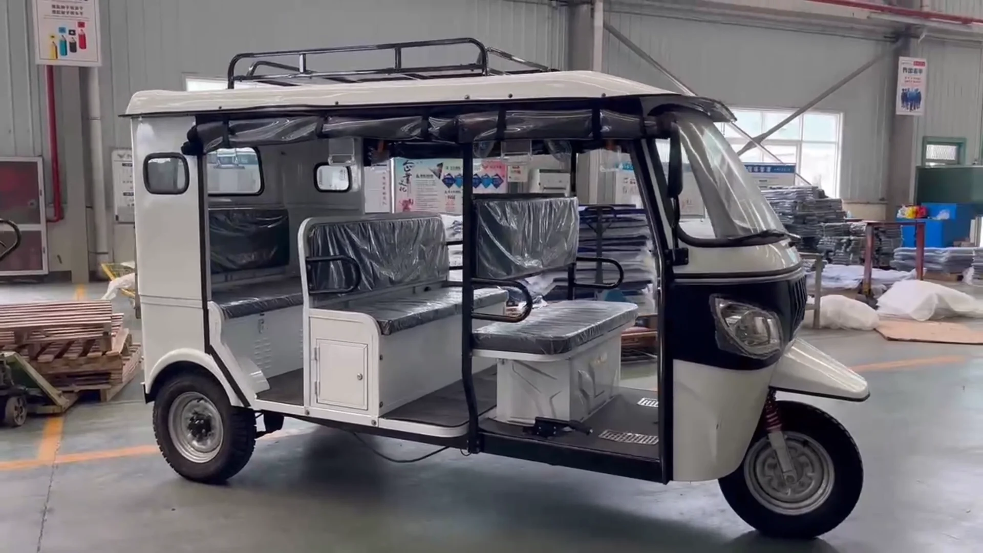 【くぅく】 3000W電動トゥクトゥク9シーター三輪車タクシー乗客用電動三輪車