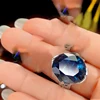 Azul