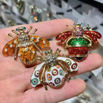 Crystal Honey Bee Brooch Pin - Vintage Style Alloy & Zircon Lapel Pin For Women, Clothing Accessory & Gift - View #14