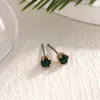 EAR0008